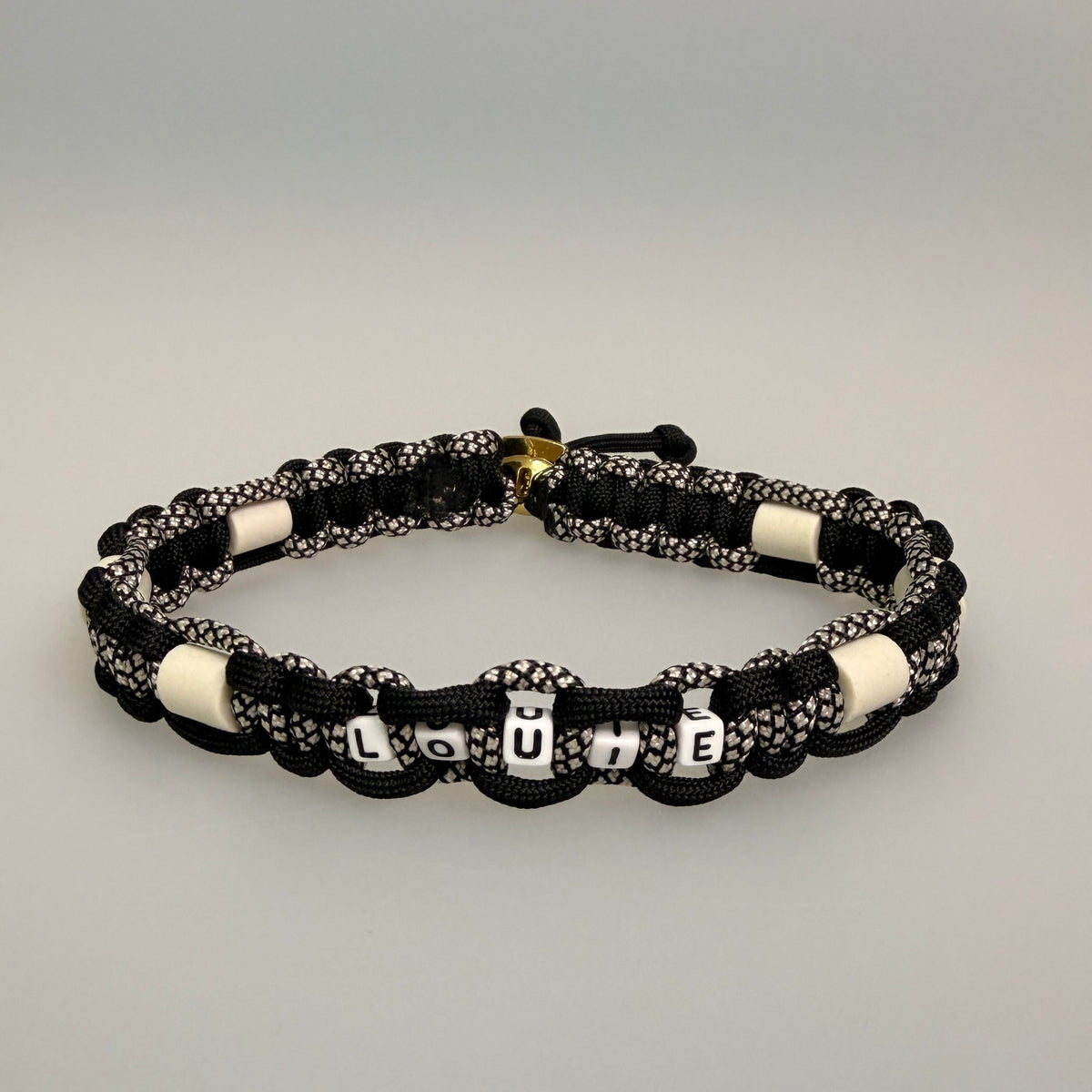EM Antizecken Halsband  33 cm mit dem Namen Louie