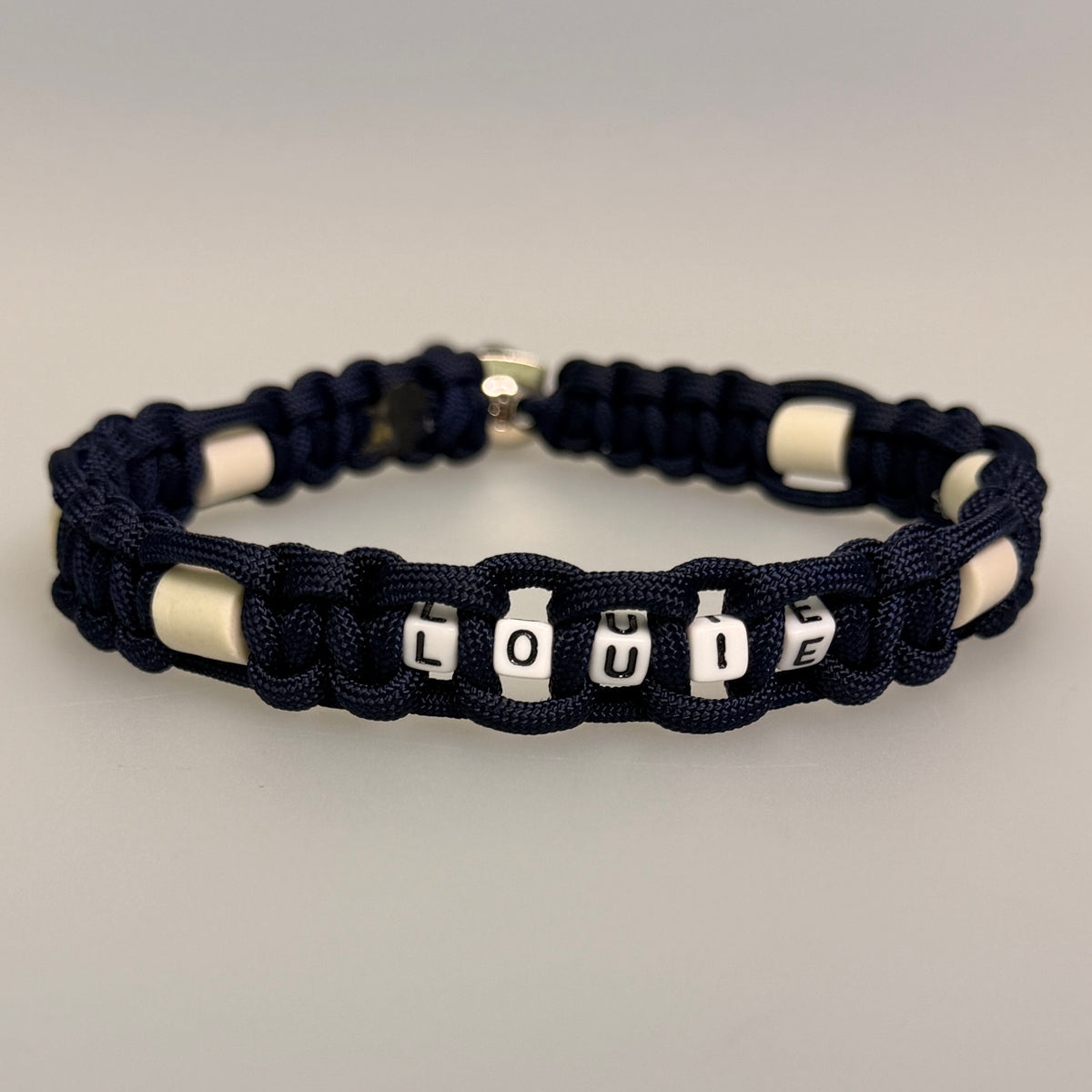 EM Antizecken Halsband  34 cm mit dem Namen Louie